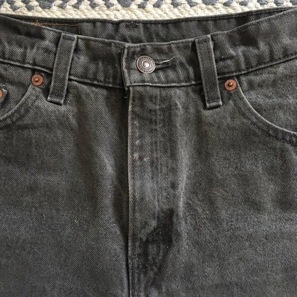 Vintage Levi’s Jean Shorts - Picture 4 of 8